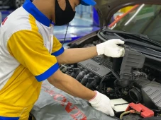 Ini Perbedaan Servis...