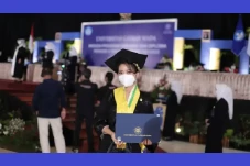 UGM Wisuda 1.551 Lulusan...