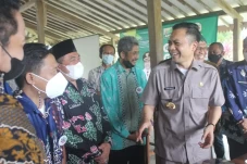 Wabup Blitar Rahmat...