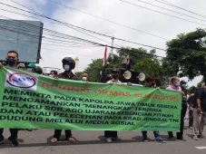 Diduga Lecehkan KSAD...