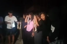 Polisi Gerebek Remaja...