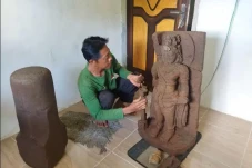 Arkeolog Temukan Arca...