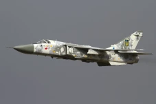 2 Jet Tempur Su-24 dan...