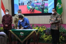 Kota Tangerang Raih...