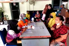 Kantor Pos Mulai Salurkan...