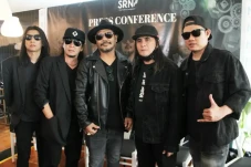 Ini 4 Band Indonesia...