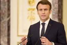Macron Desak Lukashenko...