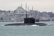 Turki Batasi Akses Kapal...