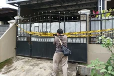 Warga Geruduk Pabrik...