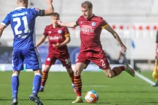 Ini Klub yang Menanggalkan...