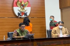 KPK Tahan Pengusaha...
