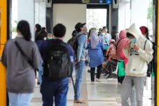2 Tahun Pandemi di Indonesia,...