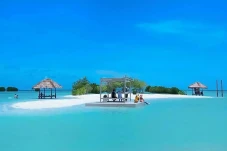 4 Pulau Terindah di...