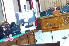 Didakwa Korupsi, 2 Mantan...
