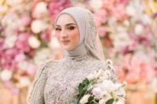 Istri Doni Salmanan...