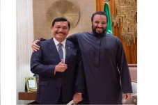 Kunjungi Arab Saudi,...