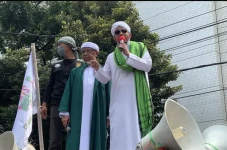 Orasi di Kemenag, Mantu...