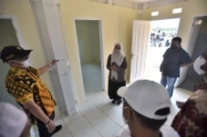 Pemkab Luwu Utara Serahkan...