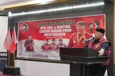 Ketua Dewan Pembina...