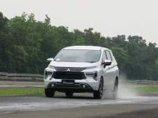 Ini Dia Daftar 10 Mobil...
