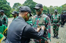 Pangkostrad Letjen TNI...