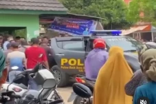 Diteriaki Maling, 2...