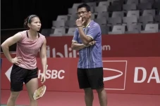 Greysia Polii Berikan...