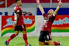 Hasil Liga 1 2021/2022:...