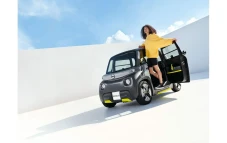 Eropa Diserbu Mobil-mobil...