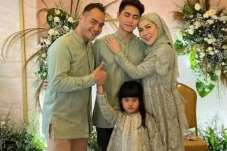 Resmi Menikah, Venna...