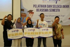 Peluncuran Beasiswa...