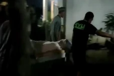 Tangis Pecah Sambut...
