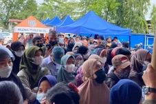 Ratusan Warga Maros...