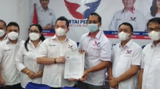 Terima SK Kepengurusan,...