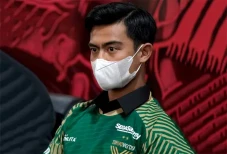Pratama Arhan Menyapa...