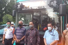 Dukung Pemerintah Pusat,...