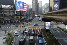 Malaysia Buka Lagi Perbatasan...