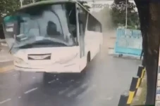 Mengerikan! Bus Rem...