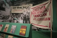 Peringati Kenaikan Tahta,...