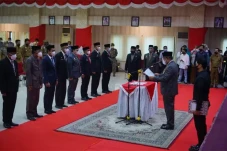 Bupati Bone Lantik 10...