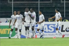 Hasil Arema vs Persib:...