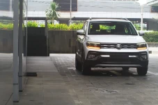 Mencoba SUV Eropa Termurah...