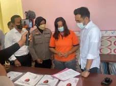 Gelapkan Uang Perusahaan...