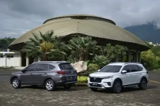Perbandingan Fitur Honda...