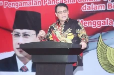 Wakil Ketua MPR RI Isi...