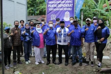 Bangun Kantor DPC di...