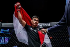 Dua Petarung Indonesia...
