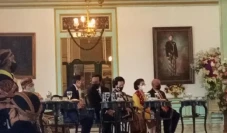 Hadiri Pengukuhan Mangkunegara...