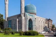 Restorisasi Masjid Sukarno...