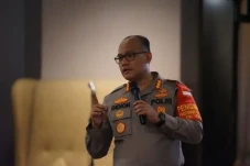 Kapolres Bekasi Tantang...